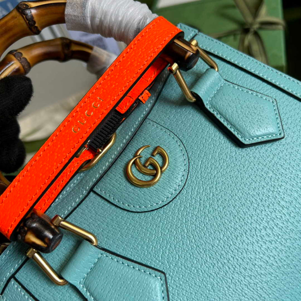 Gucci 702732 Diana mini tote bag Blue leather