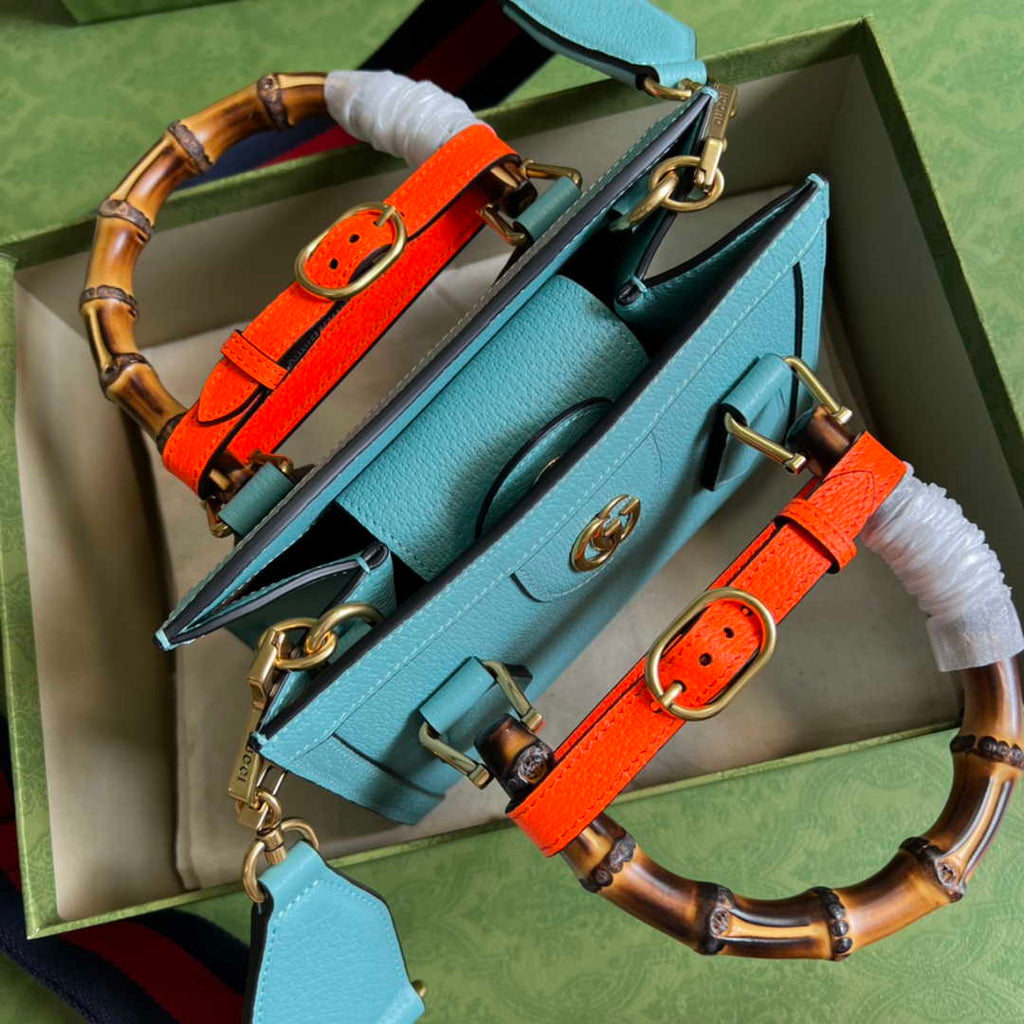Gucci 702732 Diana mini tote bag Blue leather