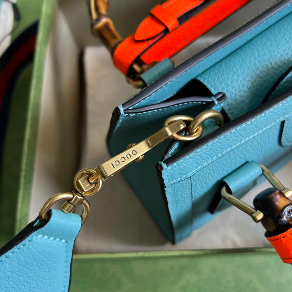 Gucci 702732 Diana mini tote bag Blue leather