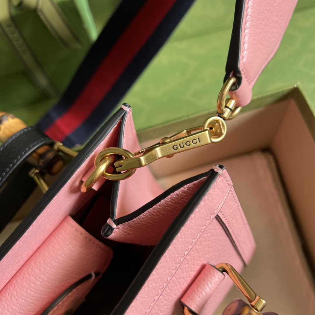 Gucci 702732 Diana mini tote bag Pink leather