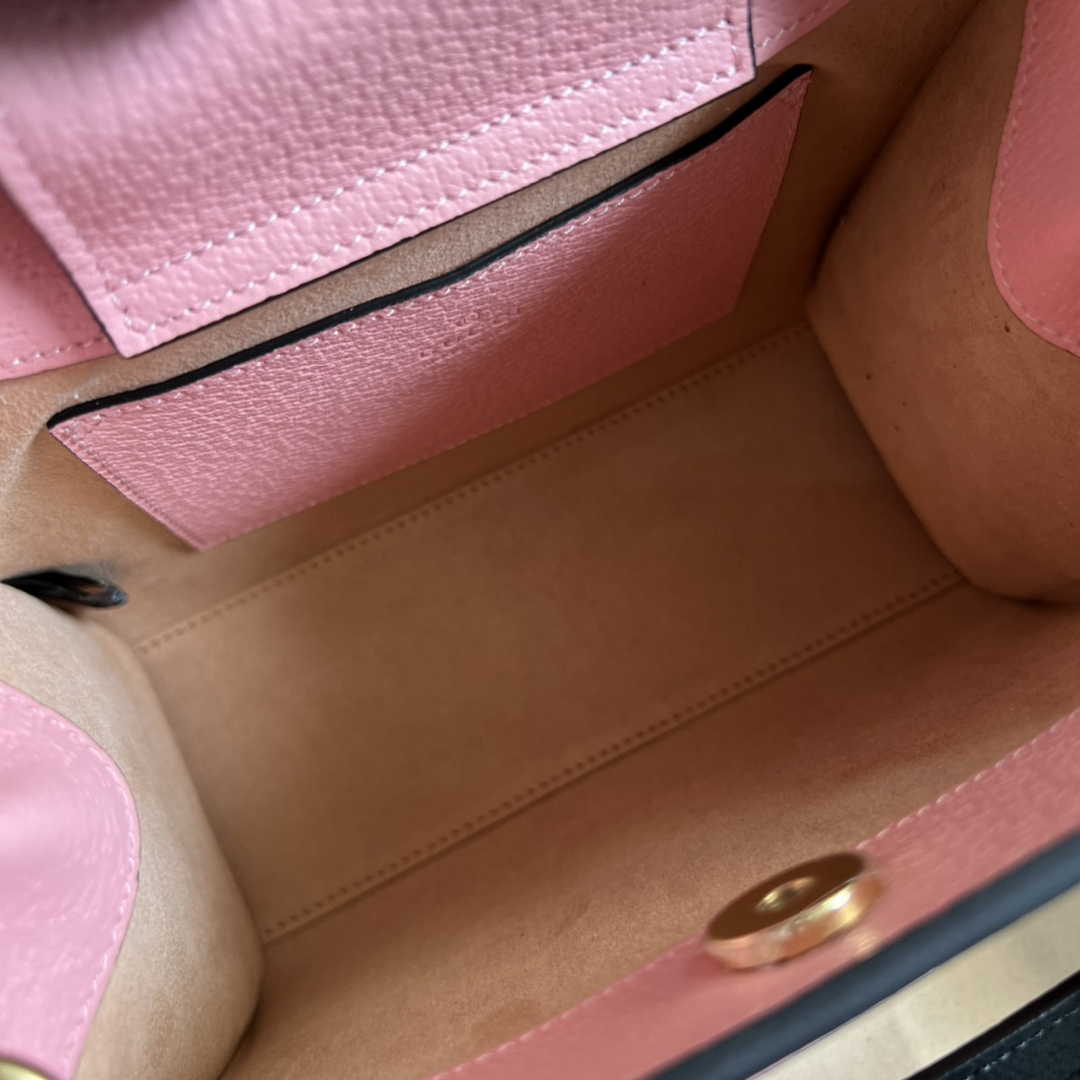 Gucci 702732 Diana mini tote bag Pink leather