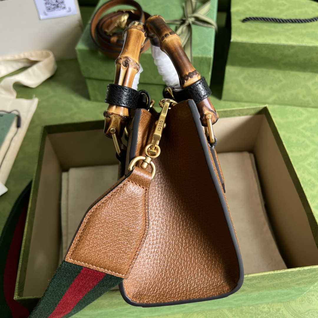 Gucci 702732 Diana mini tote bag leather tan