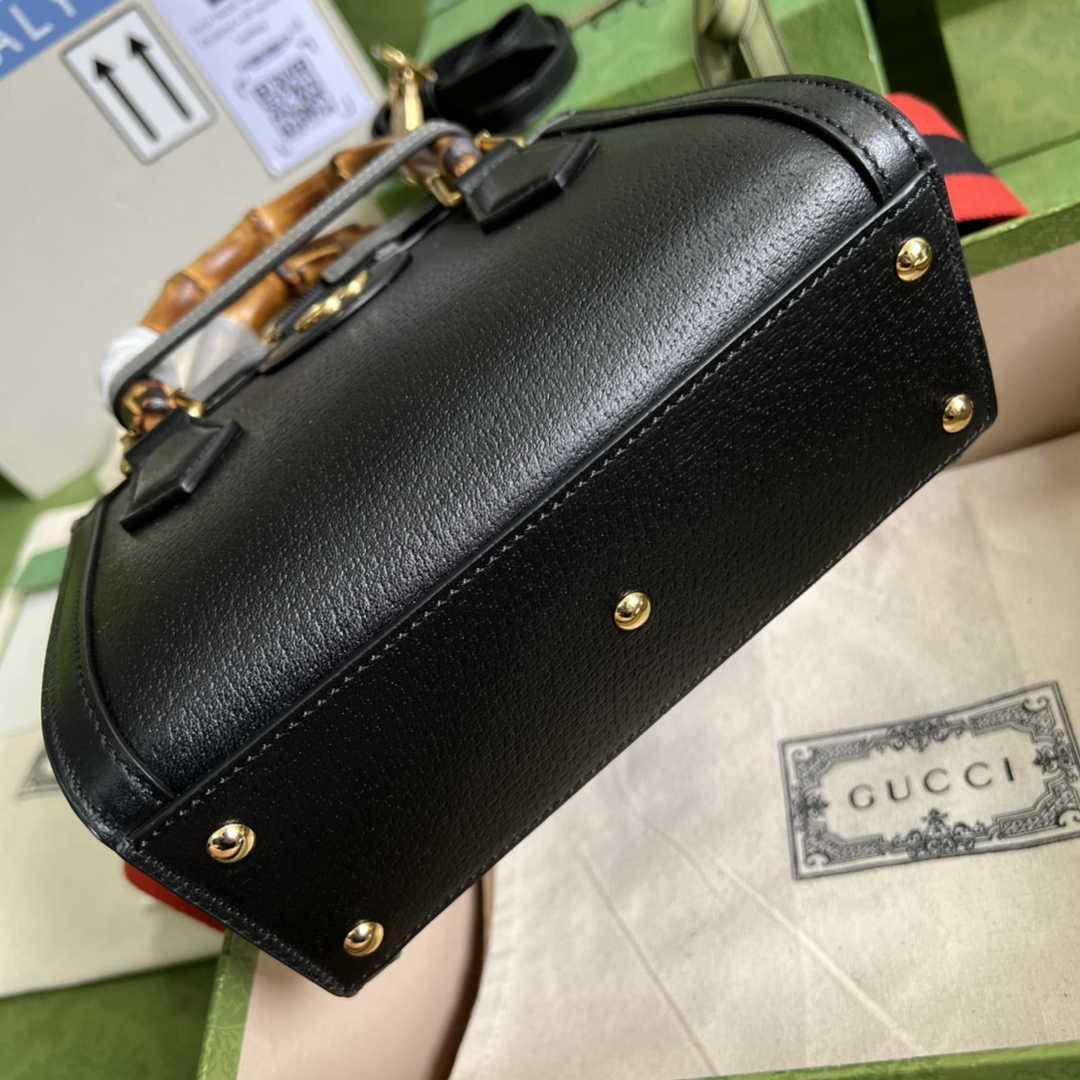 Gucci 702732 Diana mini tote bag Black leather