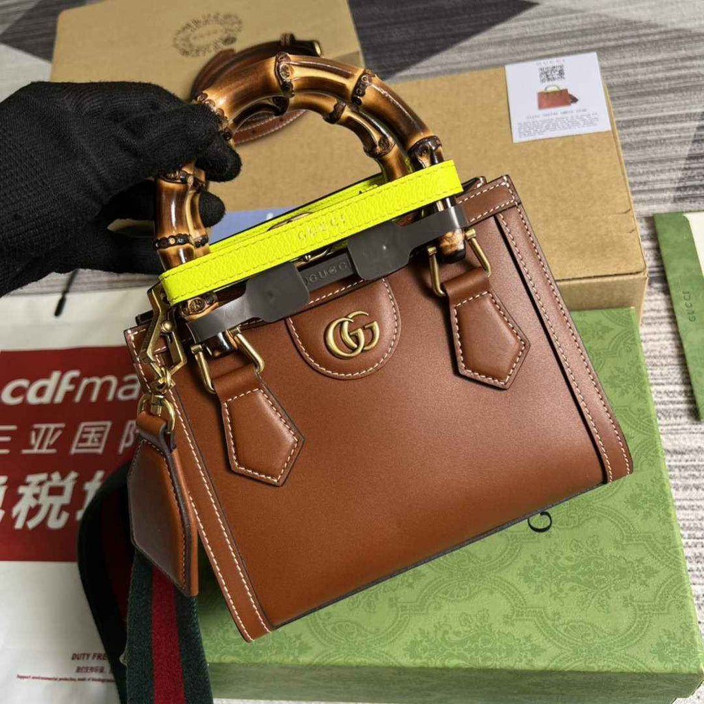 Gucci 702732 Diana mini tote bag Brown leather
