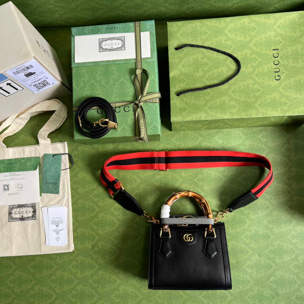 Gucci 702732 Diana mini tote bag Black leather