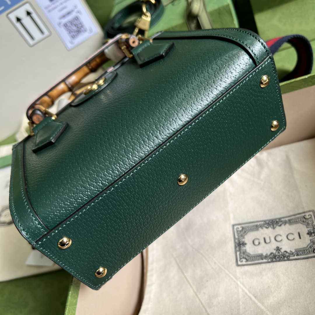 Gucci 702732 Diana mini tote bag Green leather