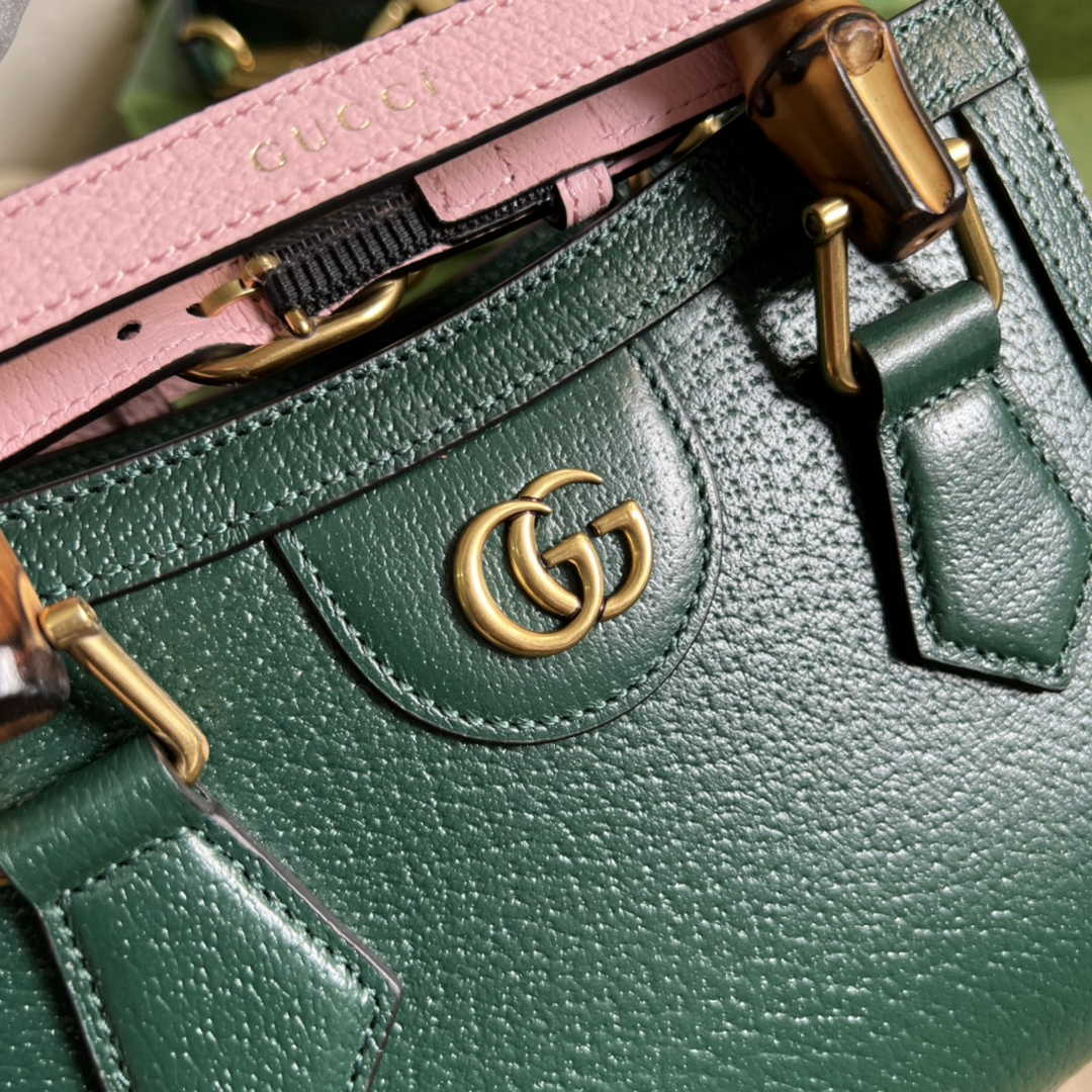 Gucci 702732 Diana mini tote bag Green leather