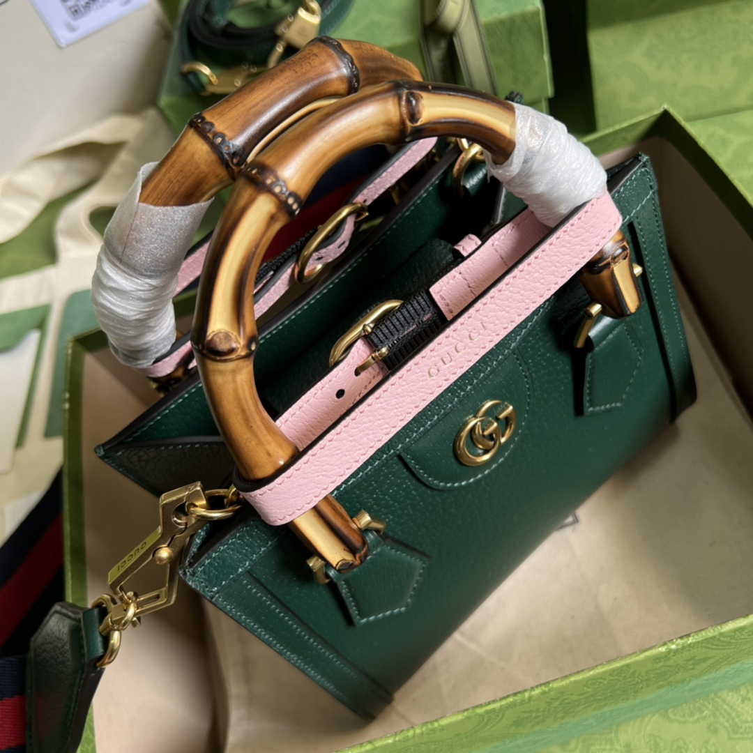 Gucci 702732 Diana mini tote bag Green leather