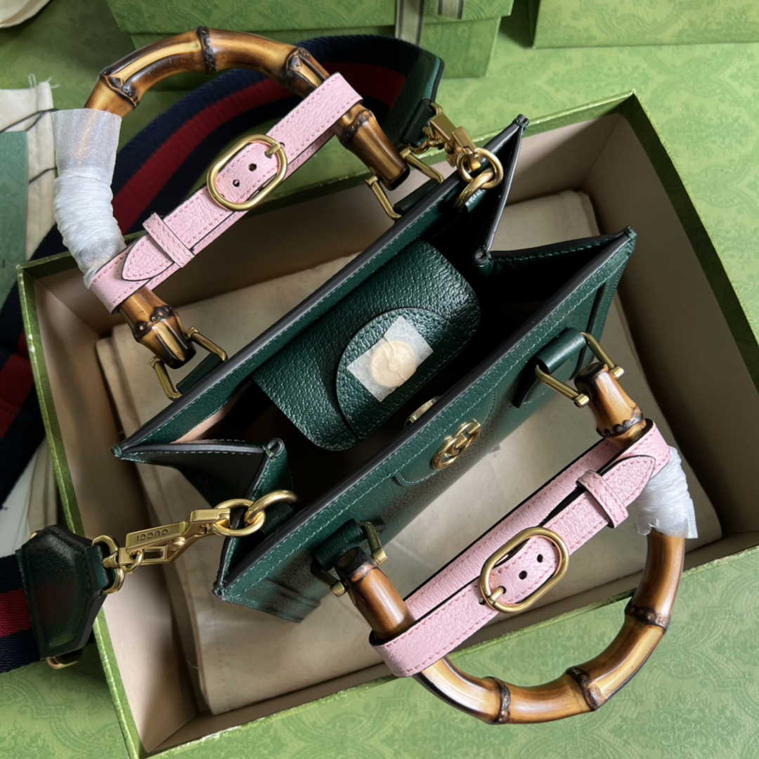 Gucci 702732 Diana mini tote bag Green leather