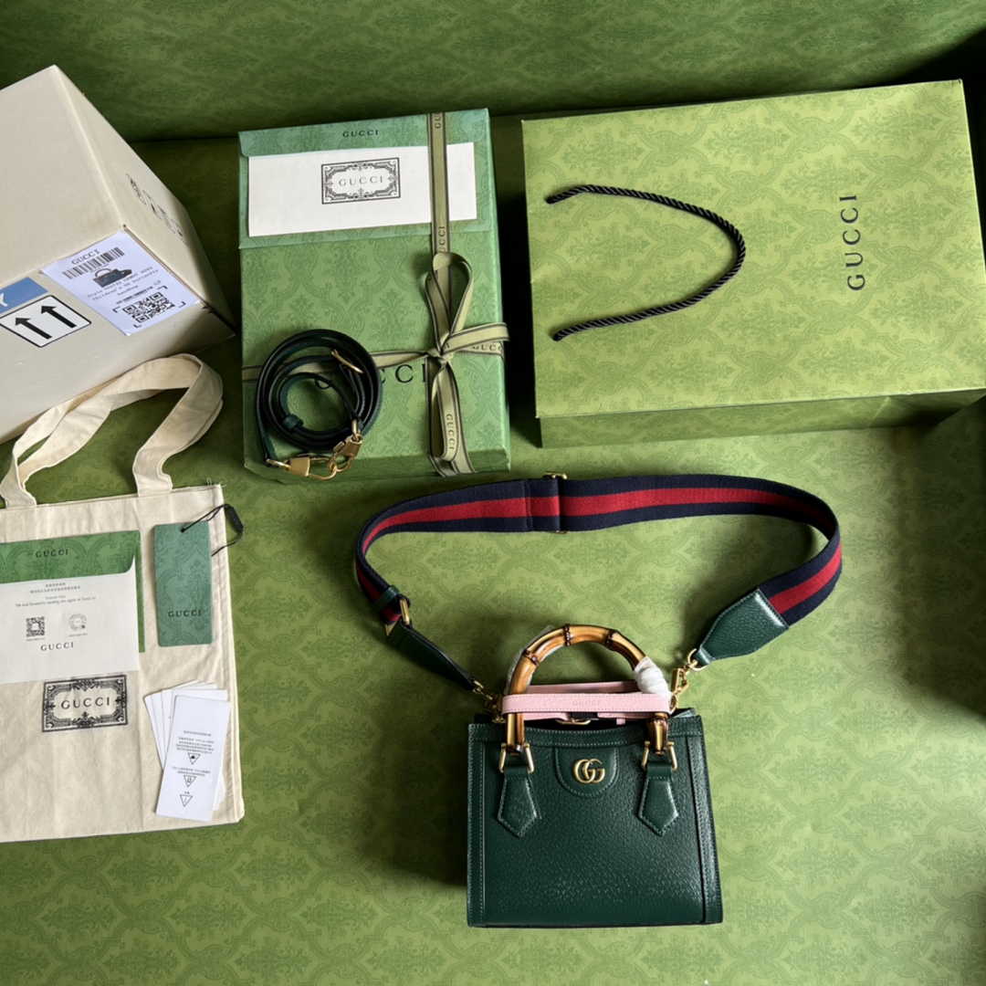 Gucci 702732 Diana mini tote bag Green leather