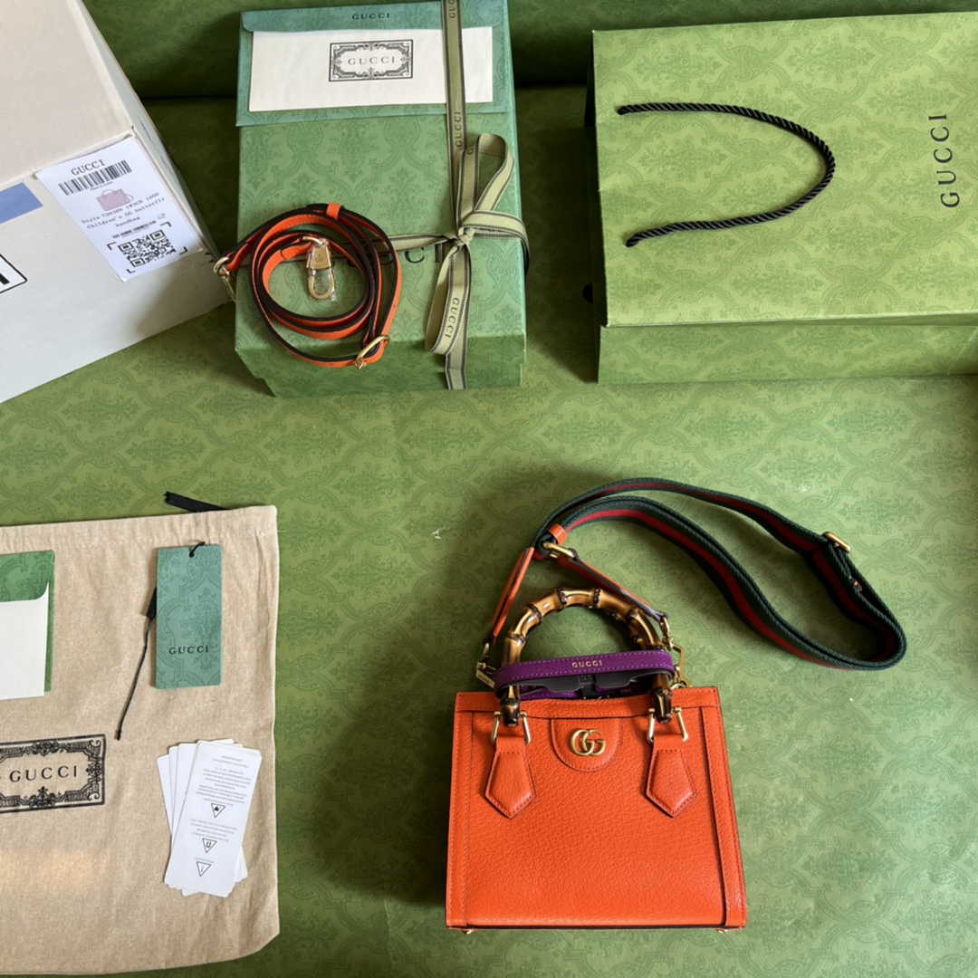 Gucci 702732 Diana mini tote bag Orange leather