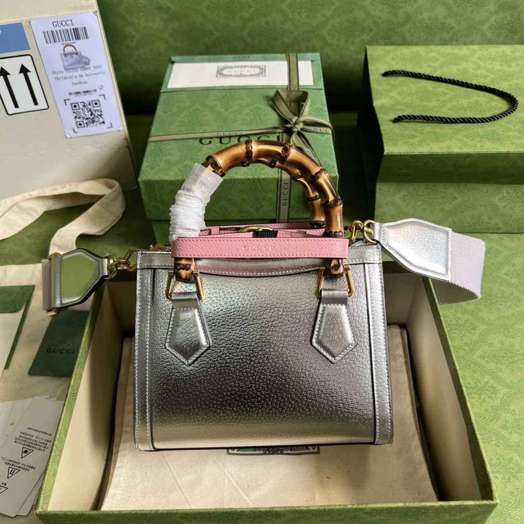 Gucci 702732 Diana mini tote bag Silver leather