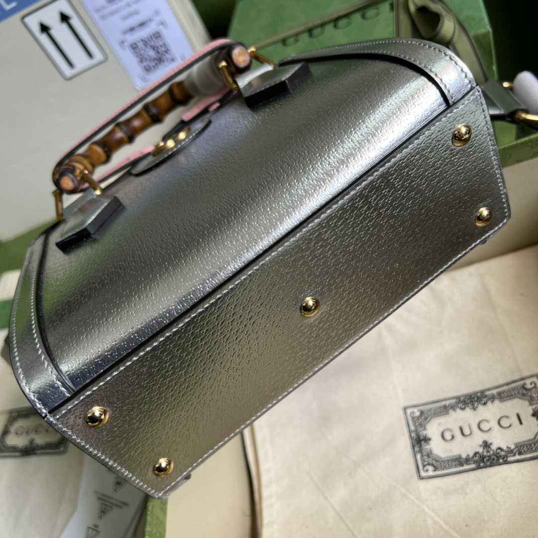 Gucci 702732 Diana mini tote bag Silver leather