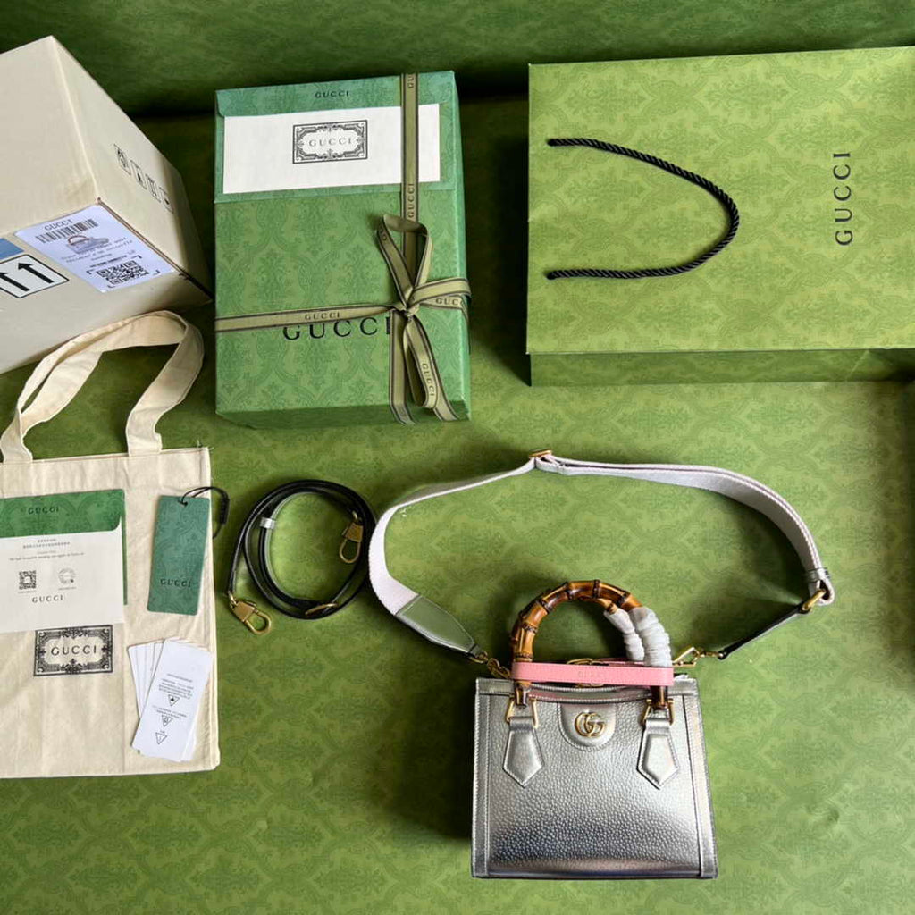 Gucci 702732 Diana mini tote bag Silver leather