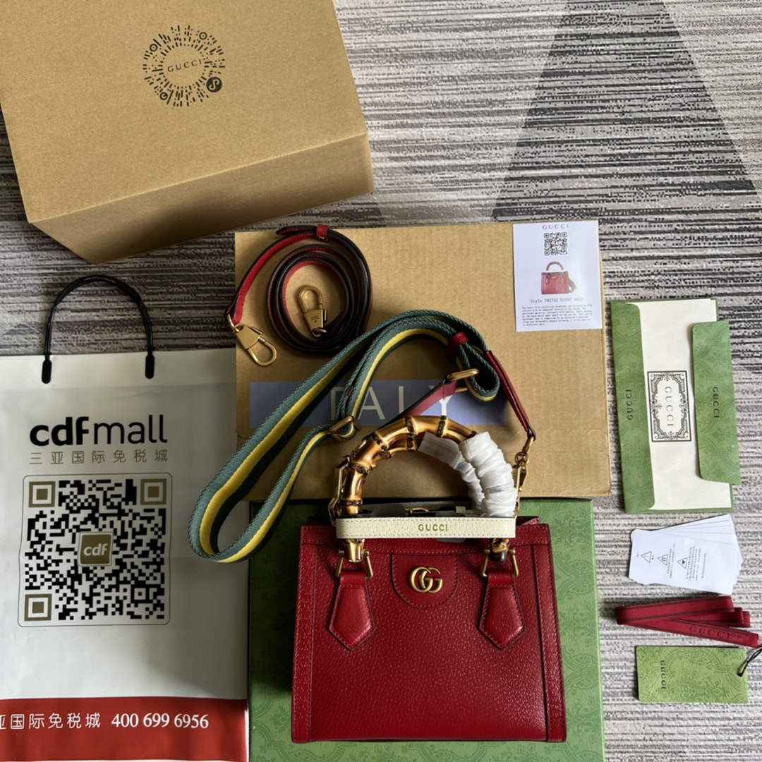 Gucci 702732 Diana mini tote bag Red leather