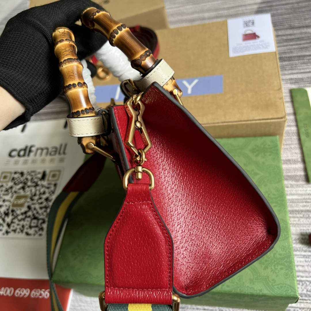 Gucci 702732 Diana mini tote bag Red leather
