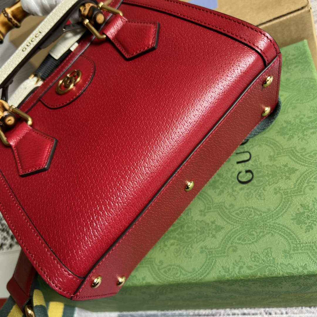 Gucci 702732 Diana mini tote bag Red leather