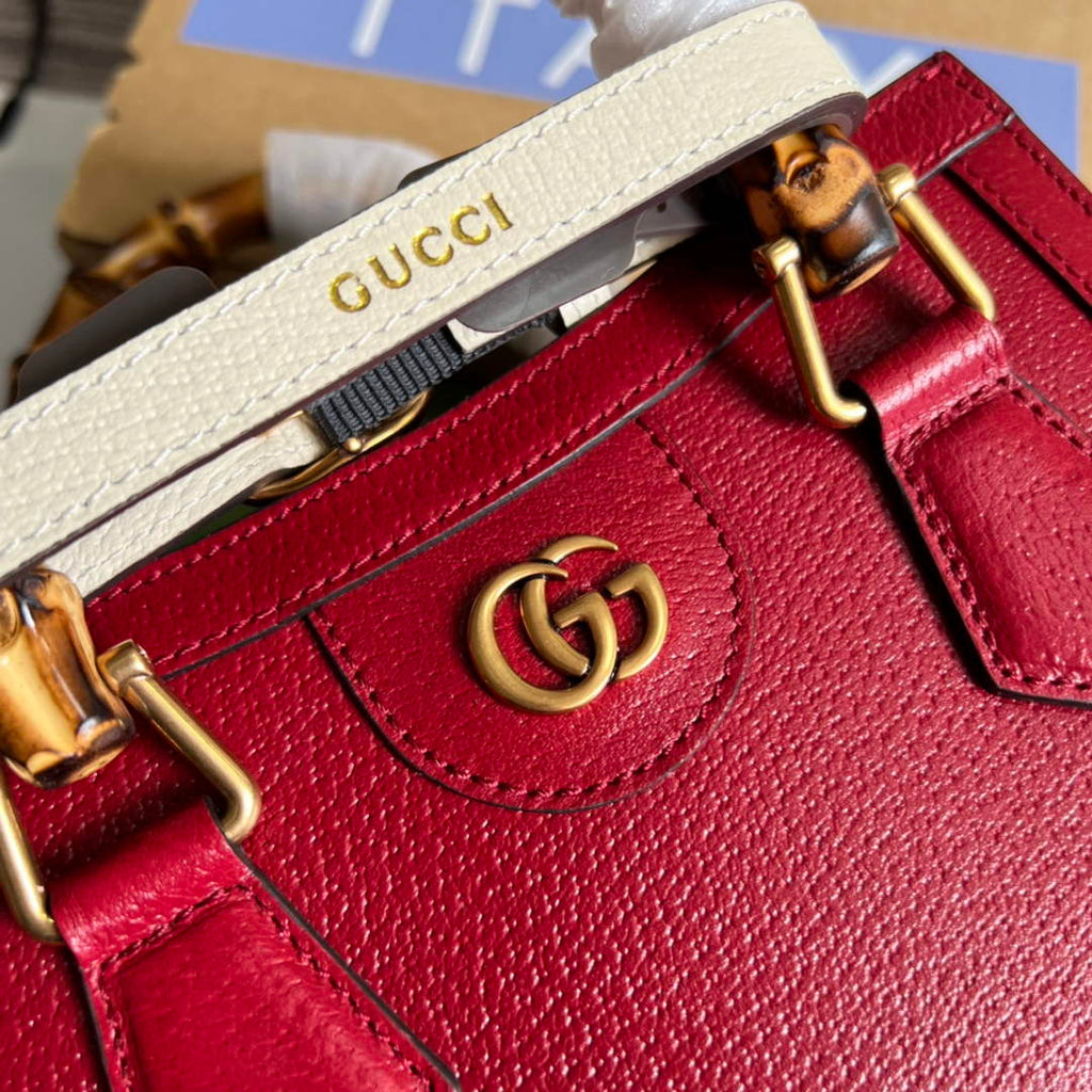 Gucci 702732 Diana mini tote bag Red leather