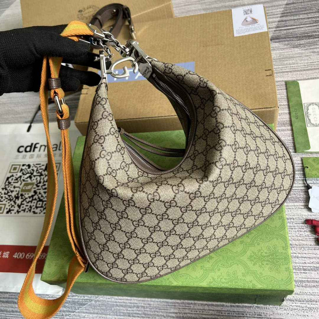 Gucci 702823 Attache large shoulder bag Beige GG Supreme canvas