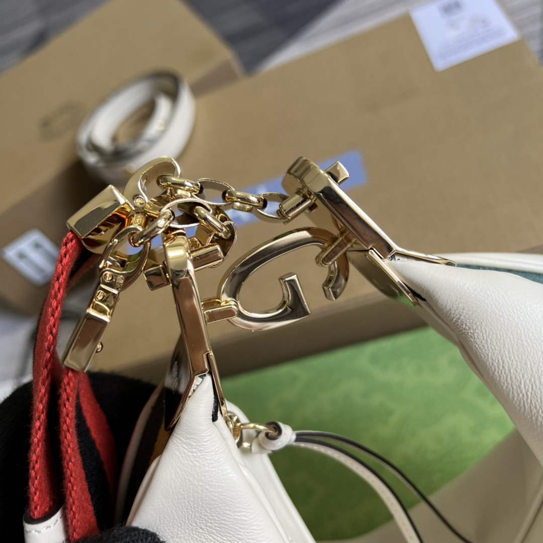 Gucci 702823 Attache large shoulder bag white