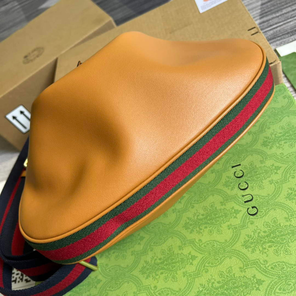 Gucci 702823 Attache large shoulder bag Dark orange