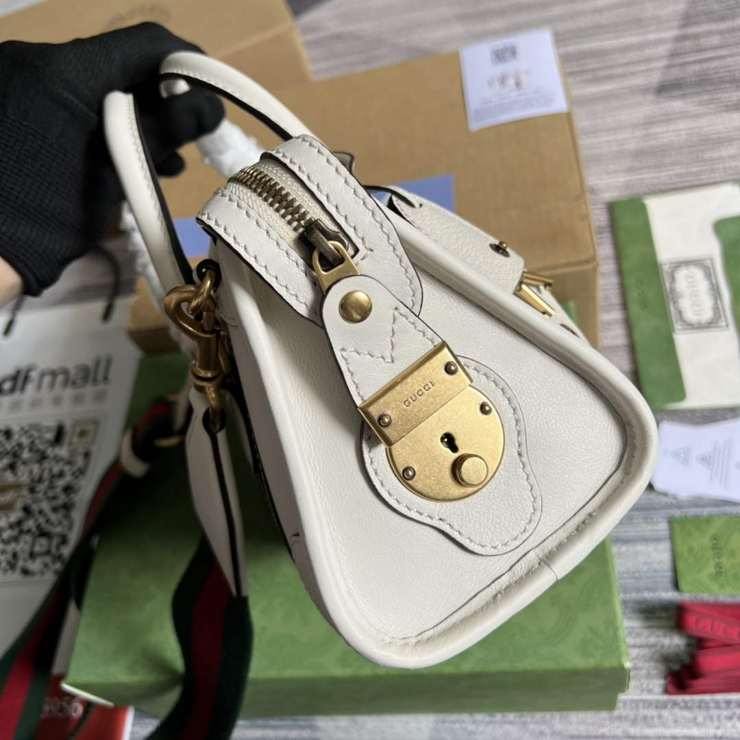 Gucci 715771 Mini canvas top handle bag White leather