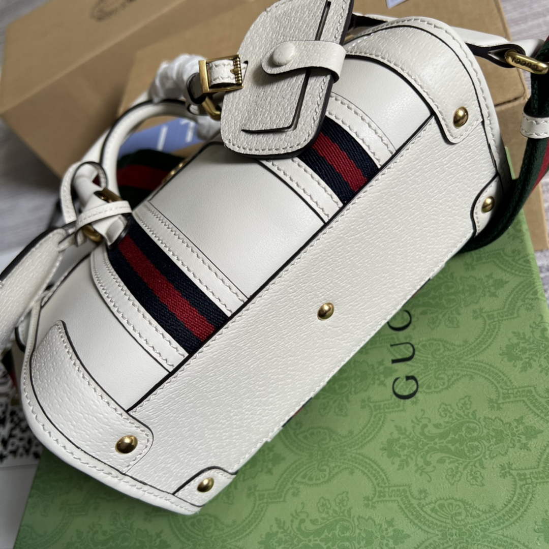 Gucci 715771 Mini canvas top handle bag White leather