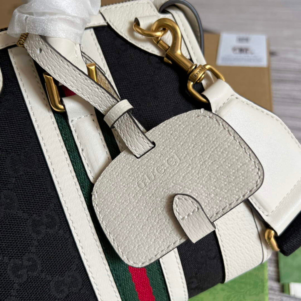 Gucci 715772 Small canvas top handle bag White leather