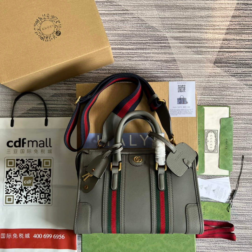Gucci 715772 Small top handle bag with Double G Gray leather