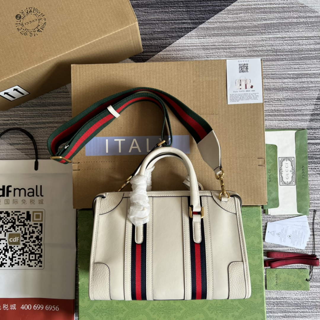 Gucci 715772 Small top handle bag with Double G White leather