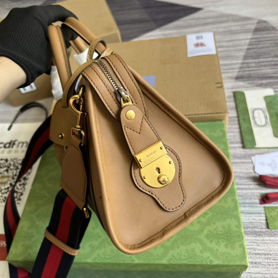Gucci 715772 Small top handle bag with Double G Brown leather