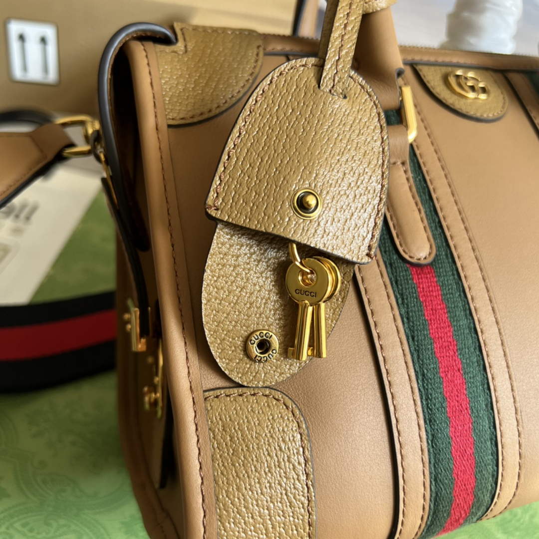 Gucci 715772 Small top handle bag with Double G Brown leather