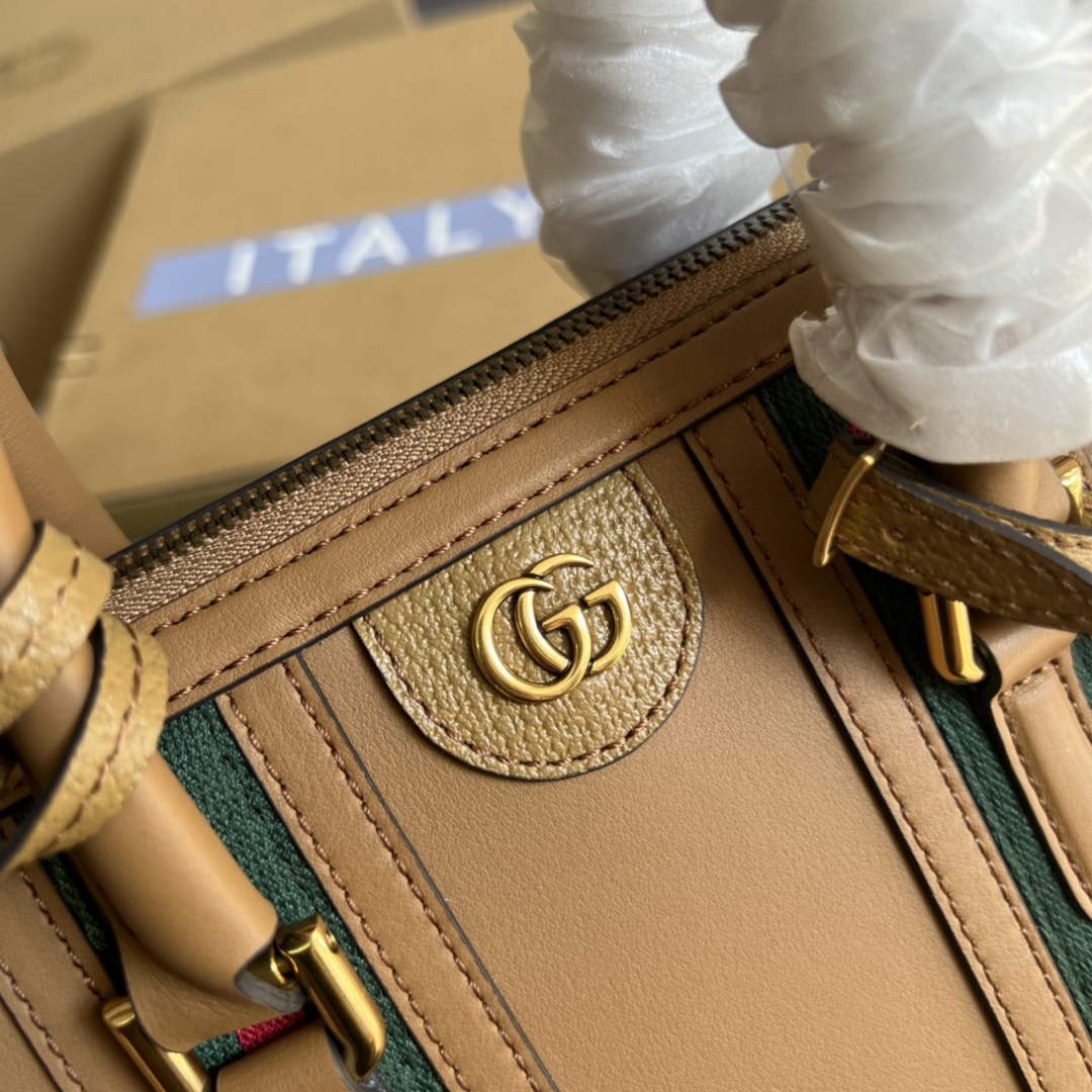 Gucci 715772 Small top handle bag with Double G Brown leather