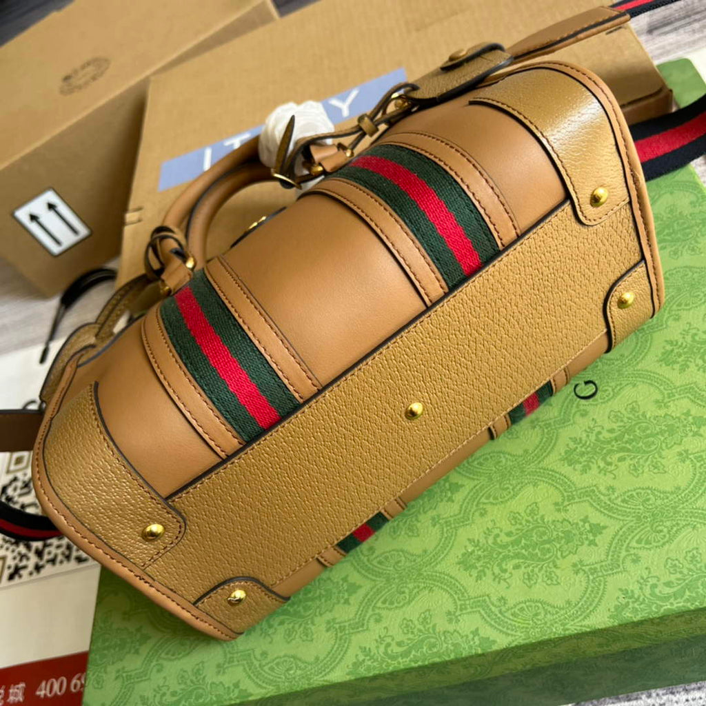 Gucci 715772 Small top handle bag with Double G Brown leather