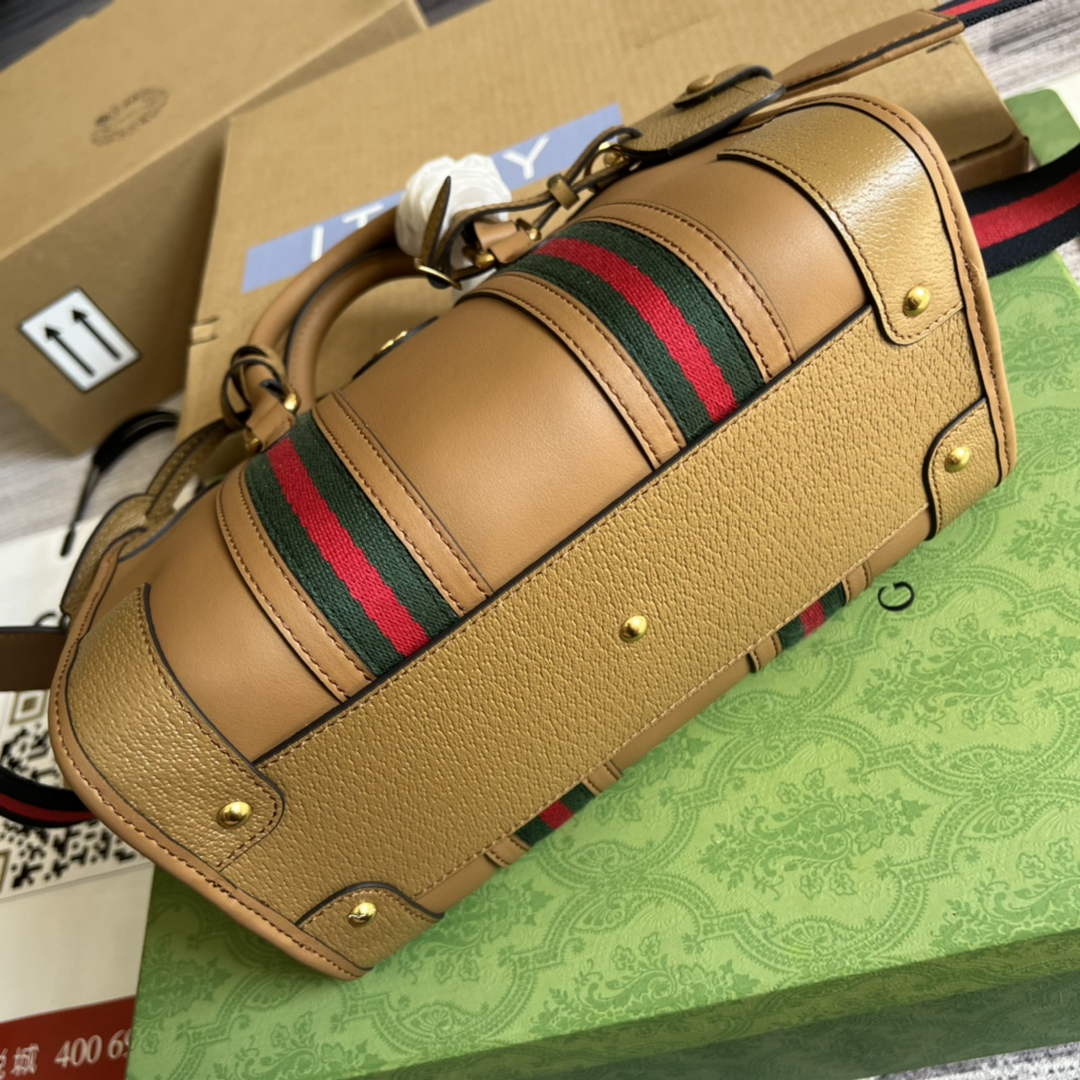 Gucci 715772 Small top handle bag with Double G Brown leather