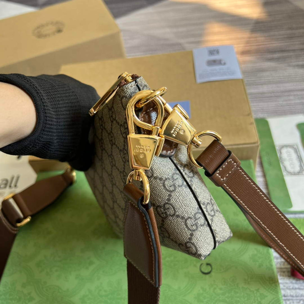 Gucci ‎723306 Messenger bag with Interlocking G Beige Supreme canvas