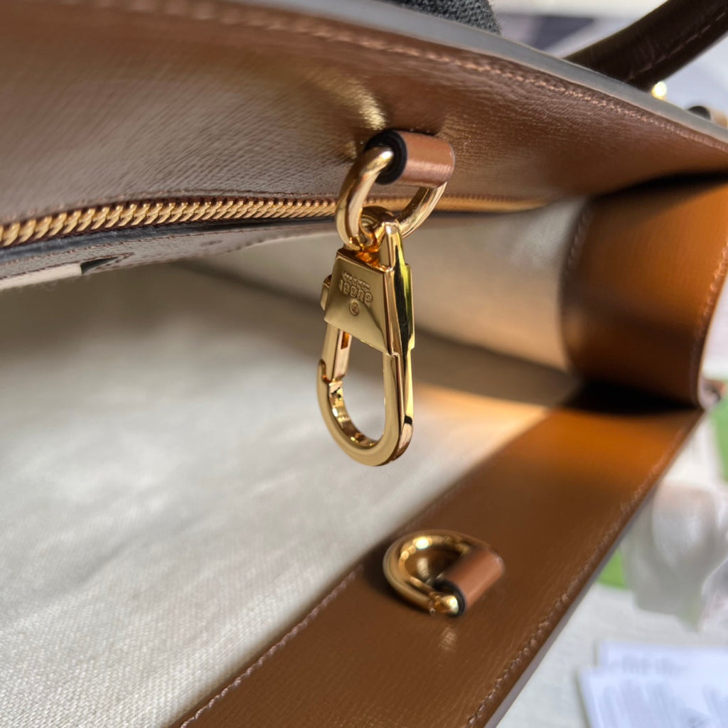 Gucci 723308 Tote bag with Interlocking G Brown leather
