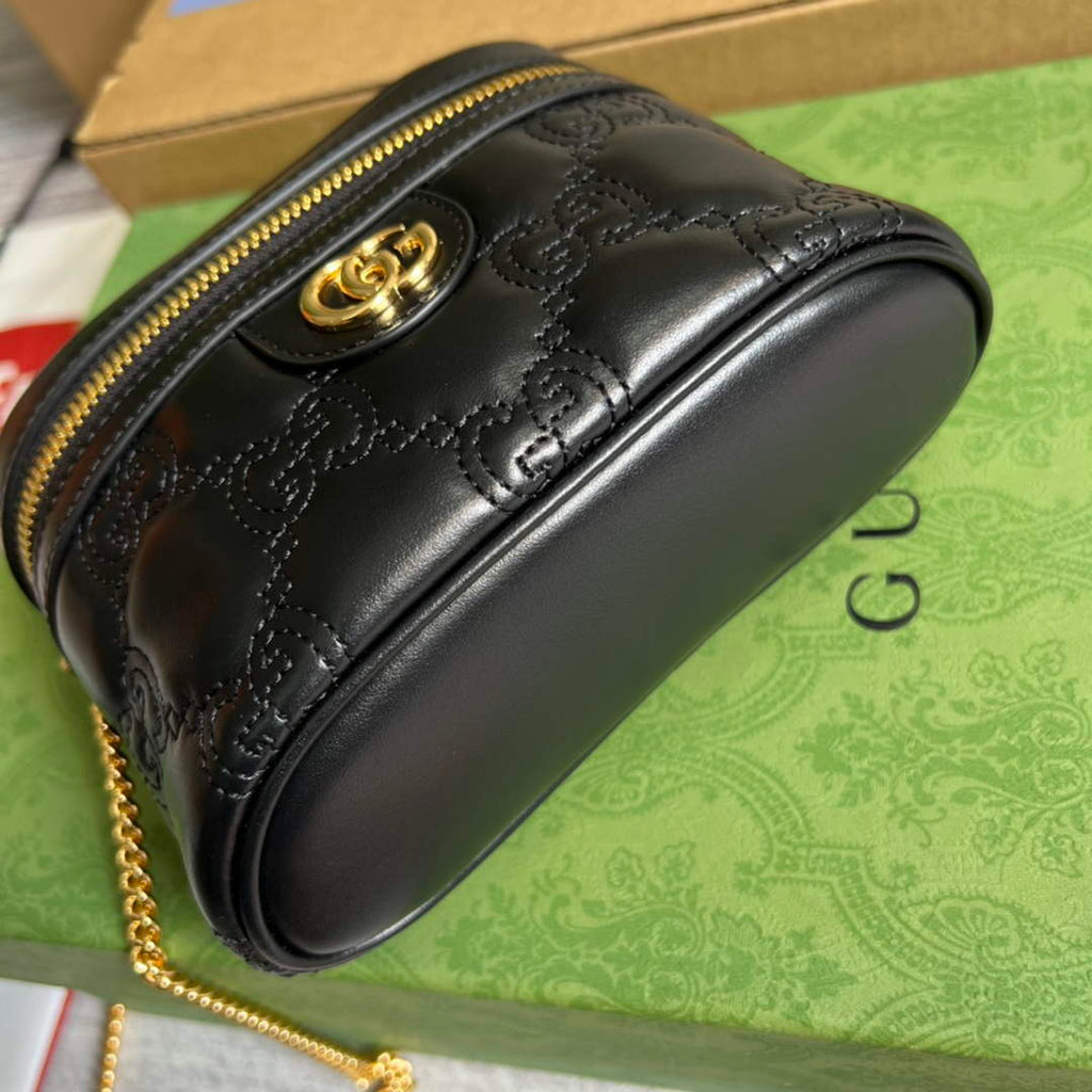 Gucci ‎723770 GG Matelassé top handle mini bag Black leather