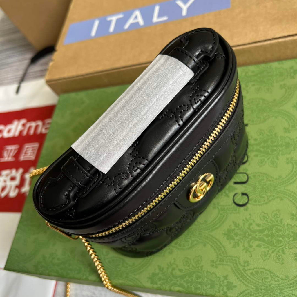 Gucci ‎723770 GG Matelassé top handle mini bag Black leather