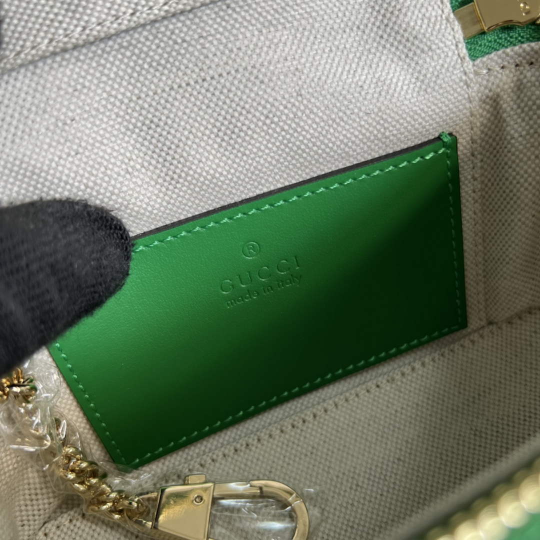 Gucci ‎723770 GG Matelassé top handle mini bag green leather