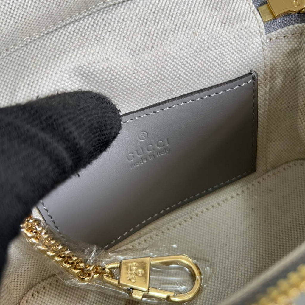 Gucci ‎723770 GG Matelassé top handle mini bag Gray leather