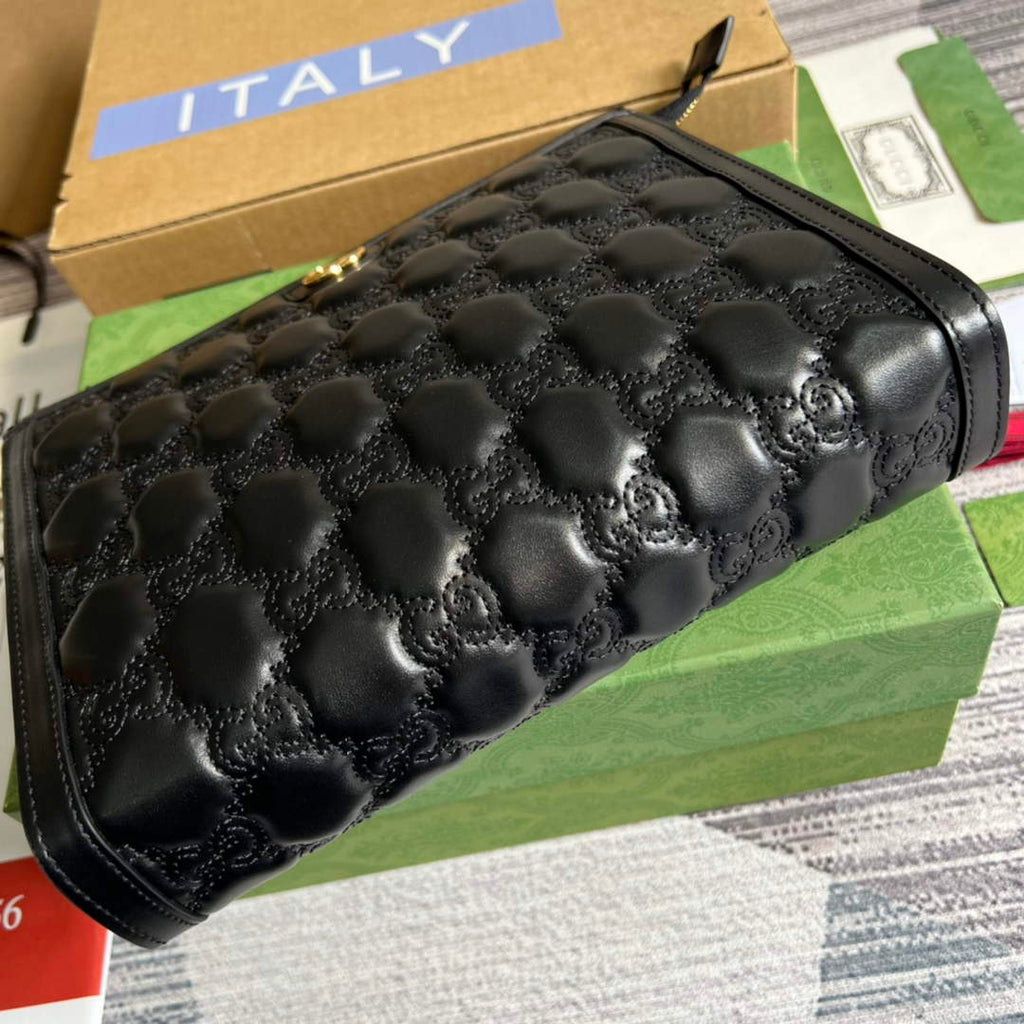 Gucci 723780 GG Matelassé pouch black