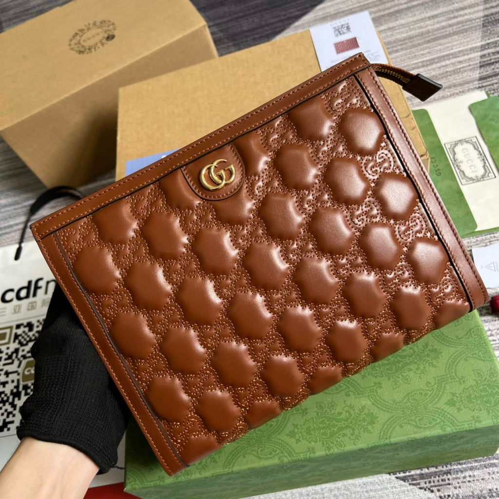 Gucci 723780 GG Matelassé pouch Brown