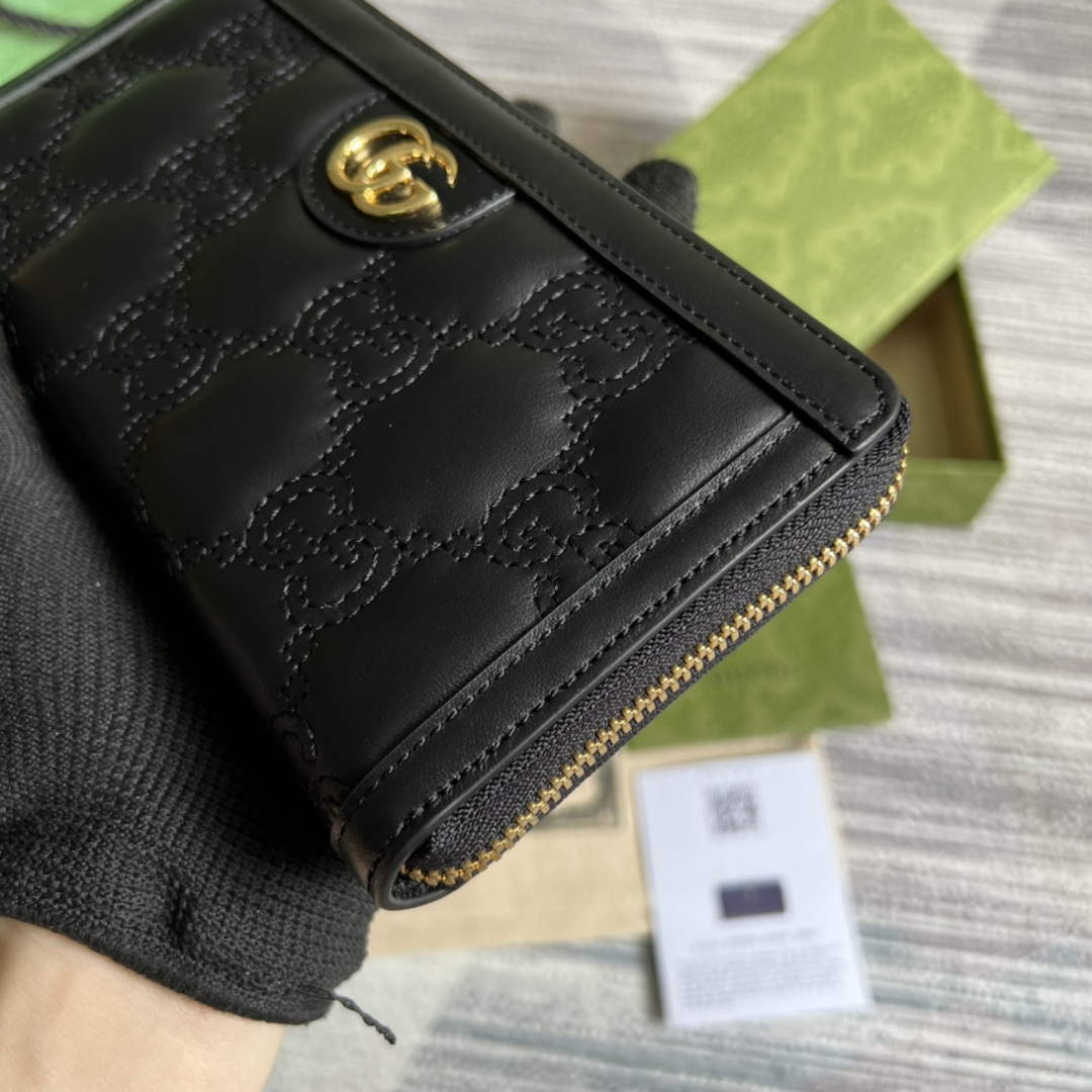 Gucci 723784 GG Matelassé zip-around wallet black leather