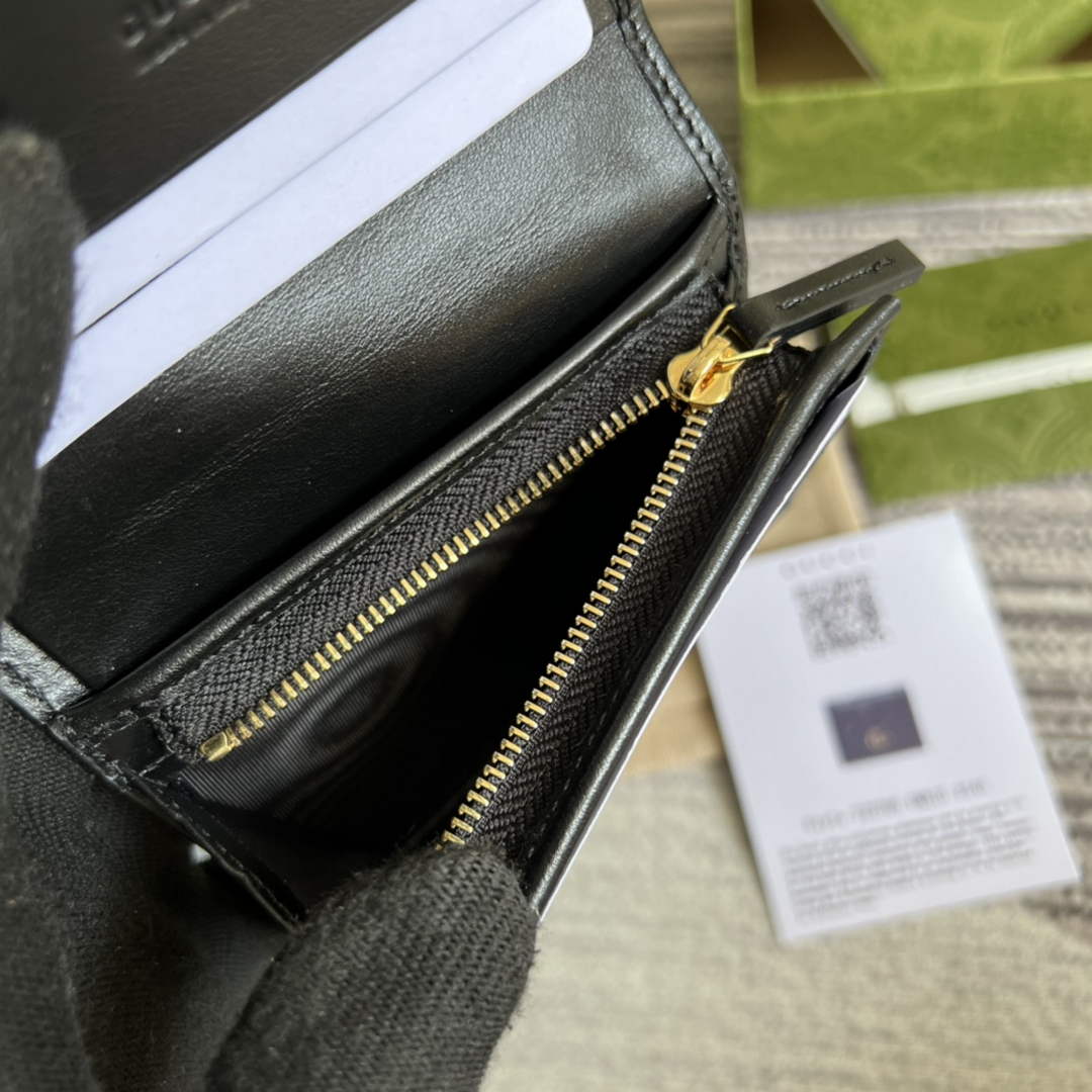 Gucci 723786 GG Matelassé card case wallet black leather