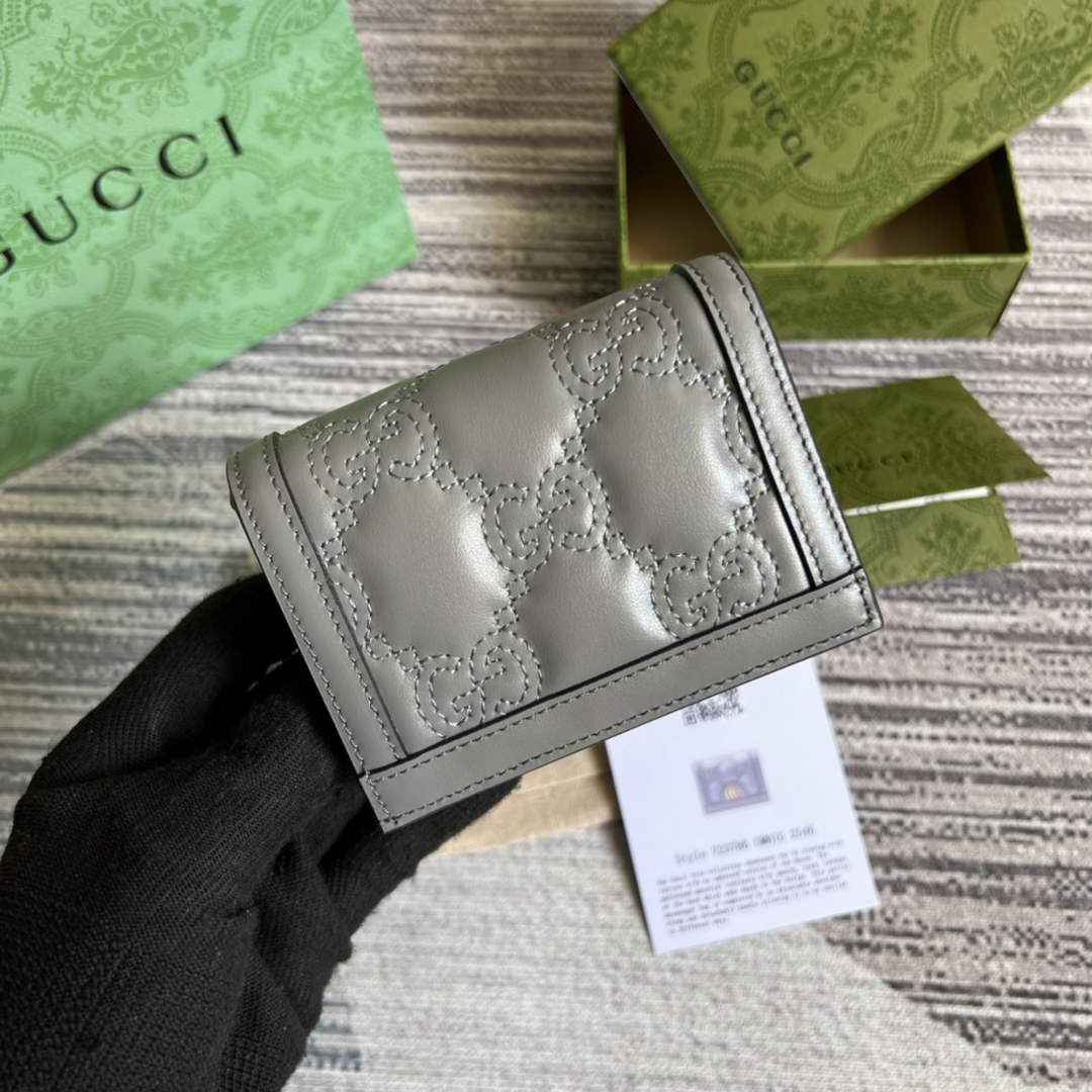 Gucci 723786 GG Matelassé card case wallet gray leather