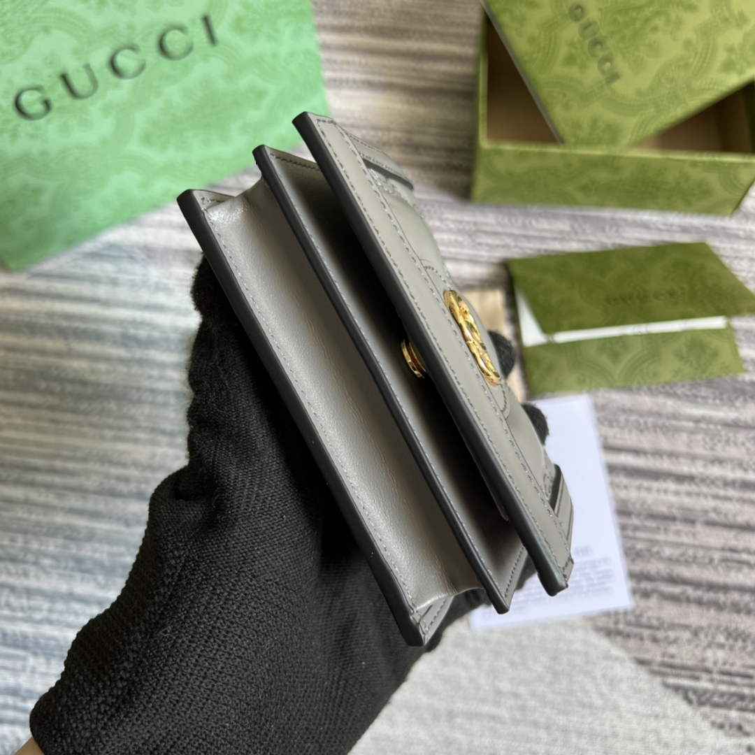 Gucci 723786 GG Matelassé card case wallet gray leather