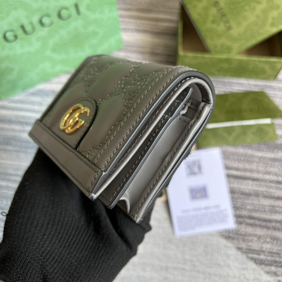 Gucci 723786 GG Matelassé card case wallet gray leather