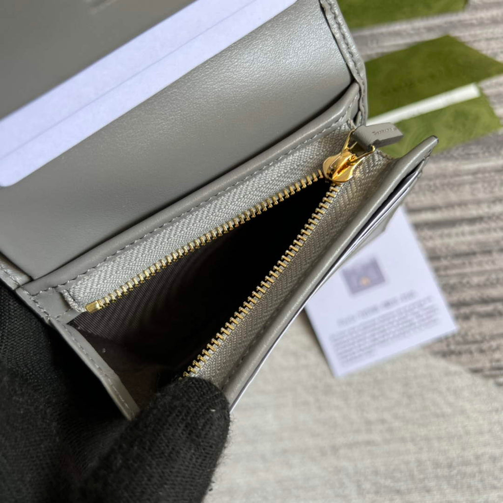 Gucci 723786 GG Matelassé card case wallet gray leather