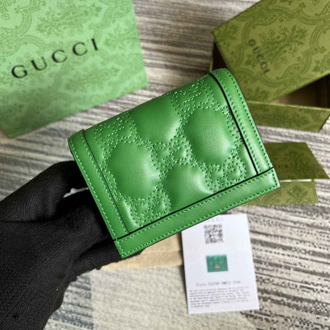 Gucci 723786 GG Matelassé card case wallet green leather